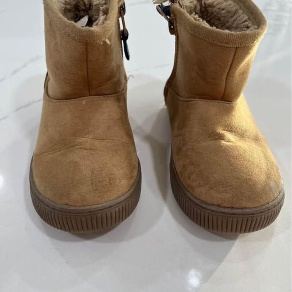 Size 9 Toddler Jack & Cat brown boot fuzzy soft and warm zip sides boys or girls